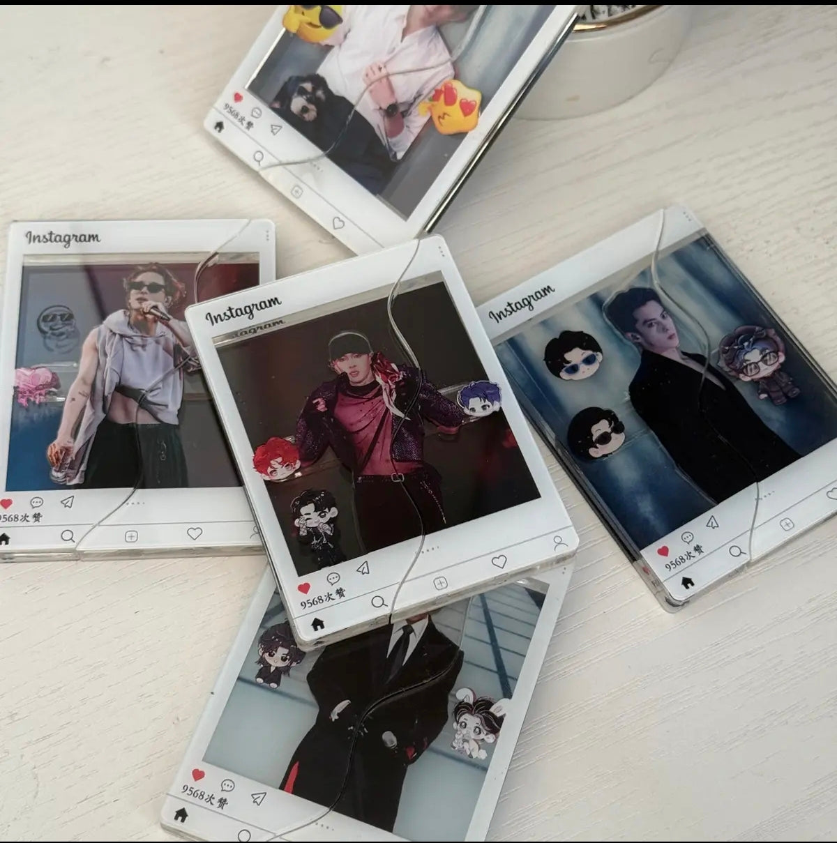 Magnetic pull-out egg-shaped pendant, star-related support material, custom-made.